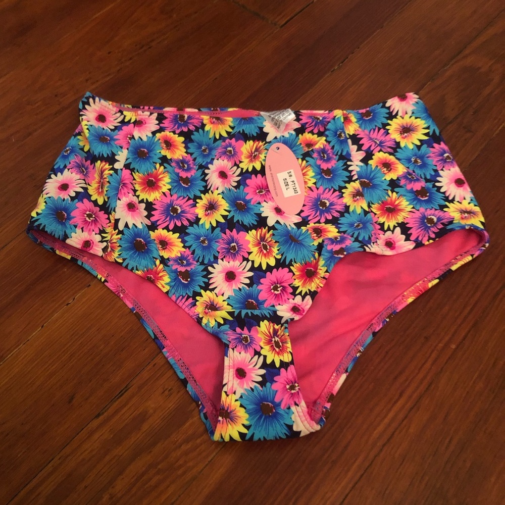 High Waisted Bikini Bottoms - NWT